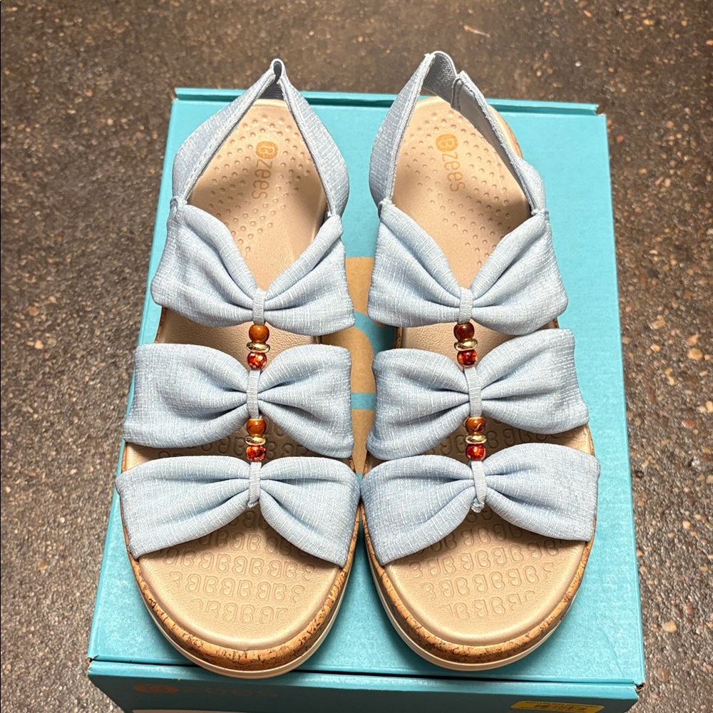 NWOT in box Bzees Roma Blue Bow Sandals